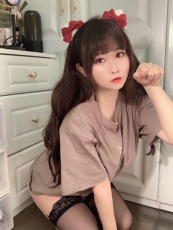 美图欣赏-[Coser]是依酱吖(蜜桃少女是依酱呀)68套高清图片合集[2354P/137V](10)