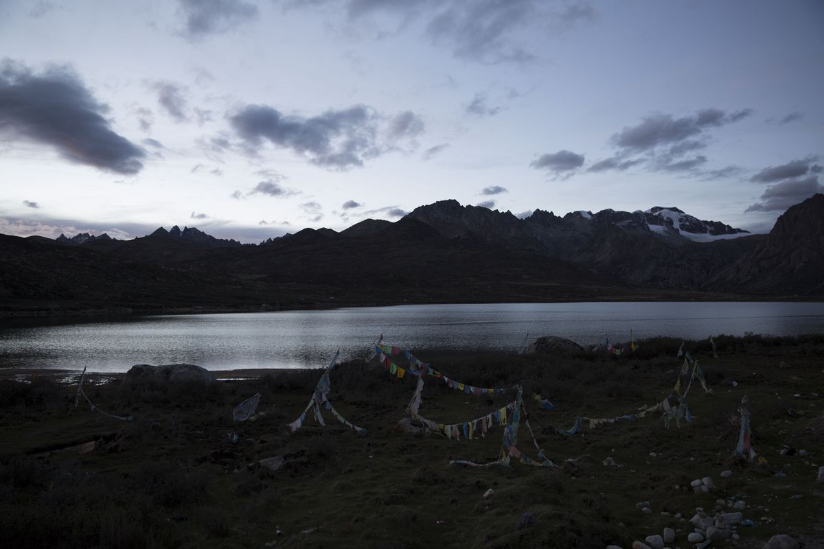 美图欣赏-10张户外风景雪山风光CR2格式ps练习修图Raw原图原片素材(13)